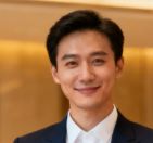 ホテル支配人 S.T様